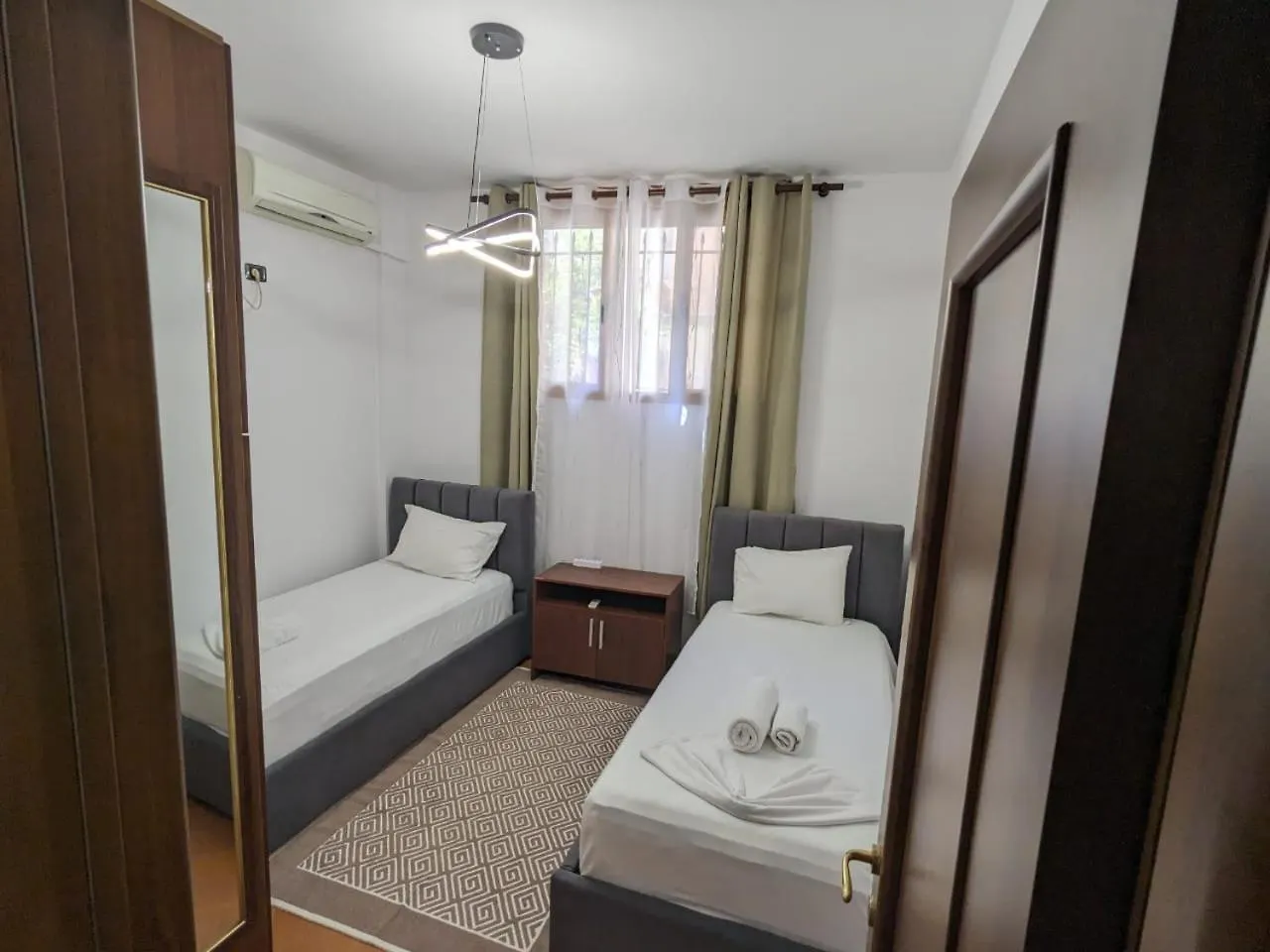 Villa Classic Villa-Spacious City Center Free Parking Tiran Arnavutluk